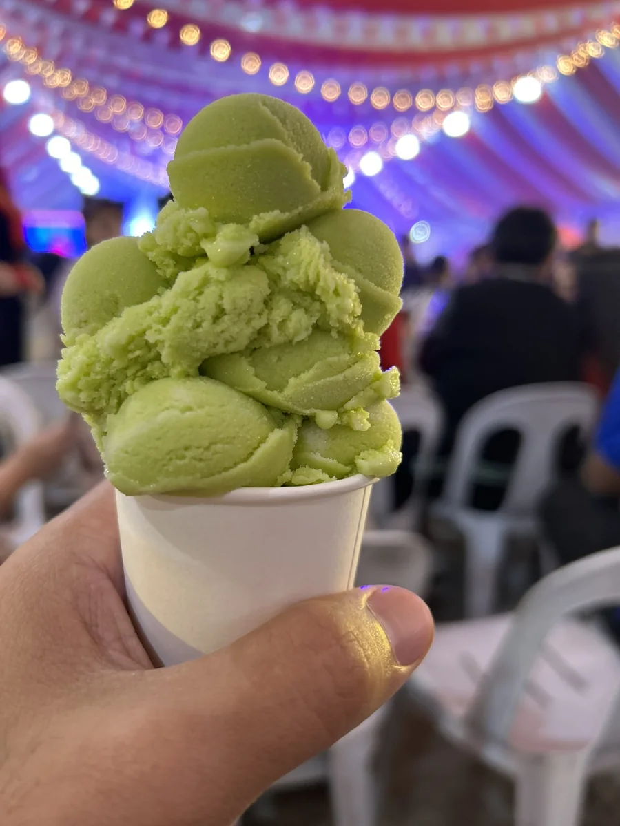 Nieve de aguacate de Dolores Hidalgo: Nieve de garrafa cremosa y de sabor inusual: aguacate batido con agua, azúcar y limón.